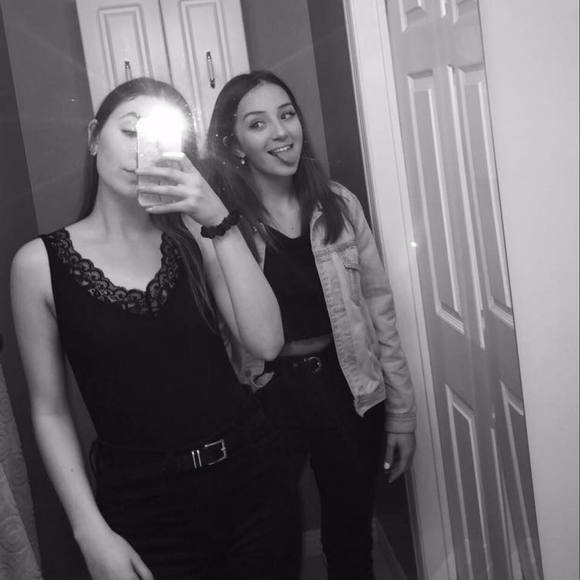 Meet your Posher, Victoria - Picture 1 of 1